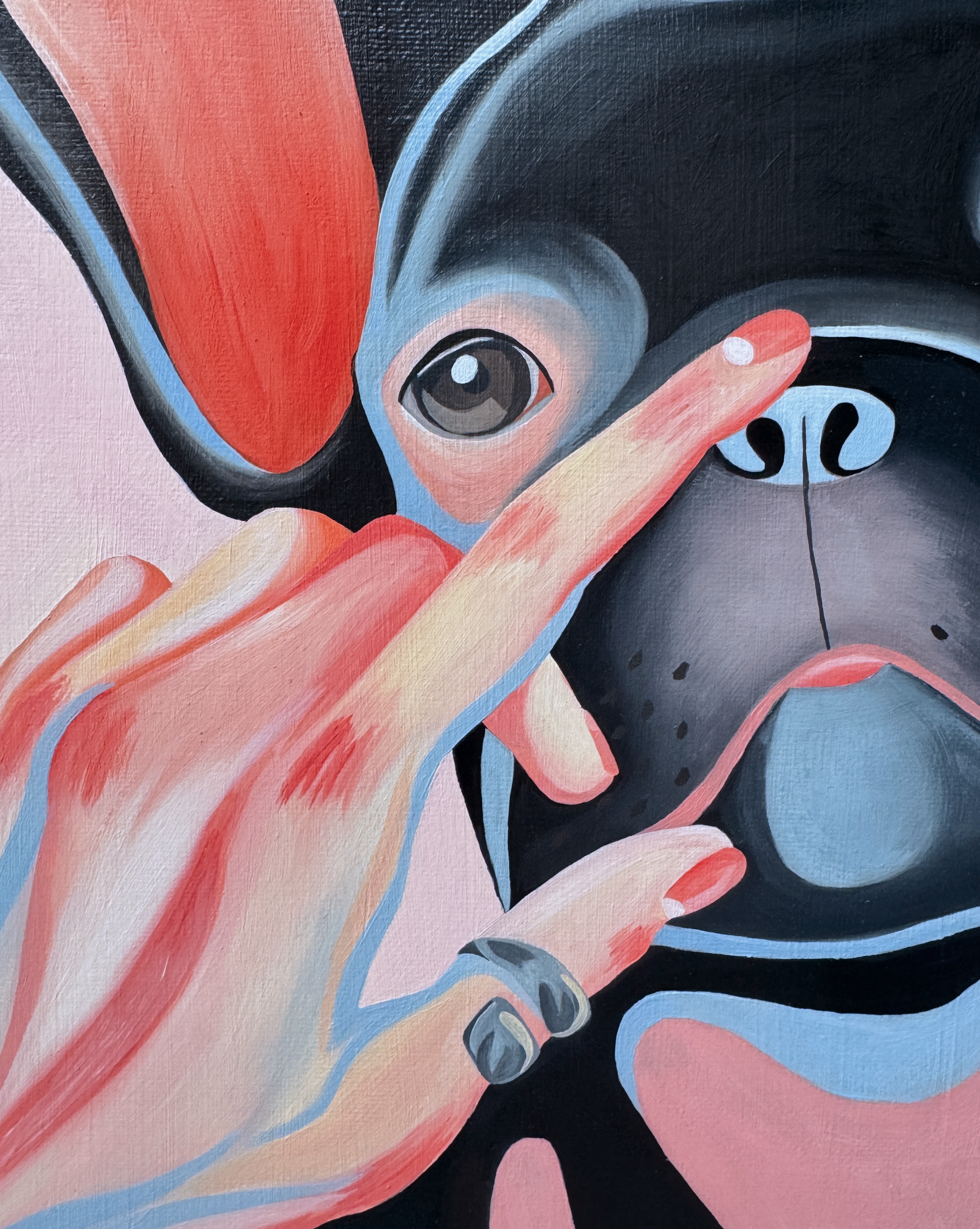 Фрагмент картины маслом на холсте, изображающий руку с кольцом, касающующуюся носа французского бульдога на розовом фоне